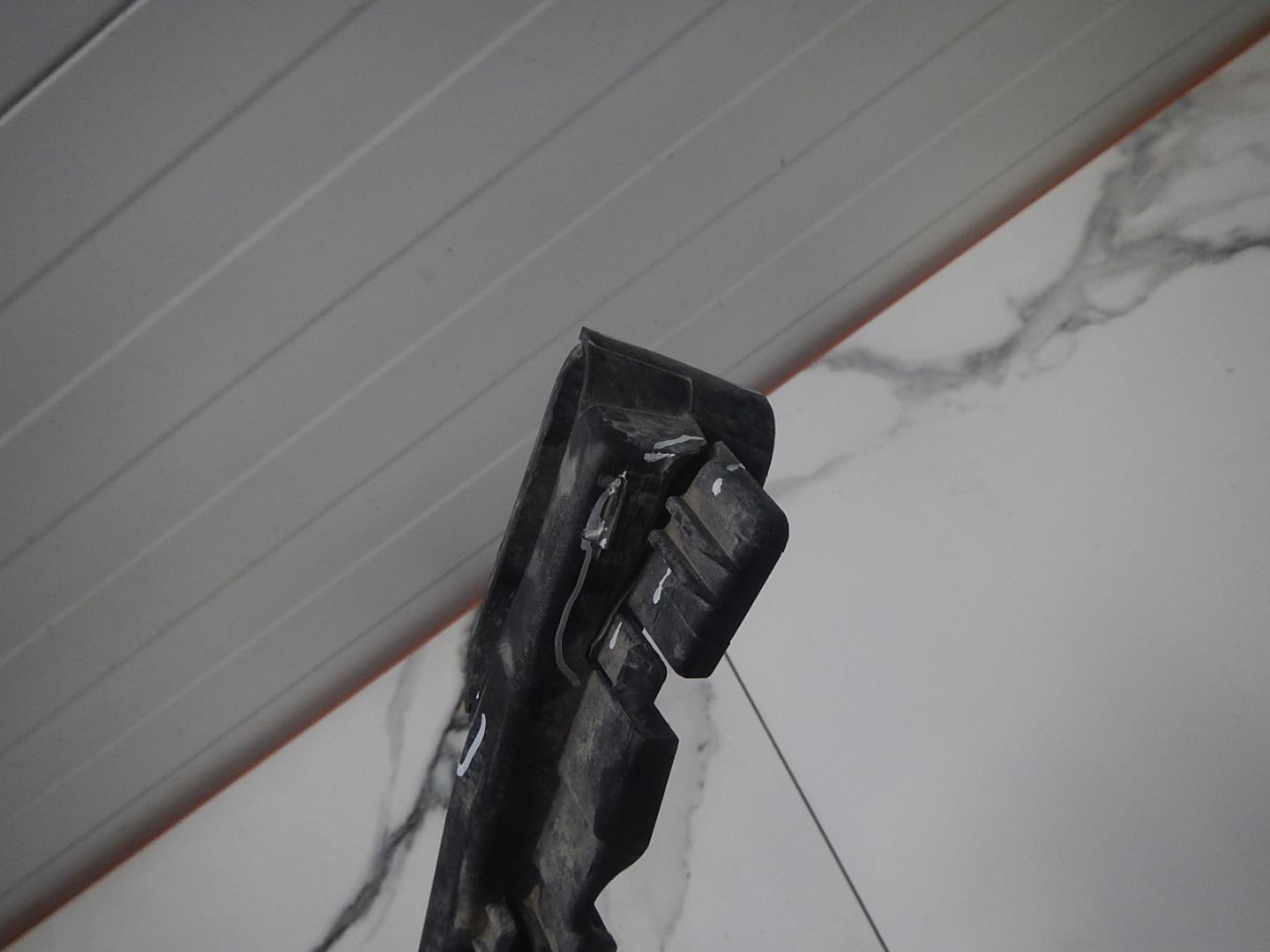 Кронштейн переднего бампера