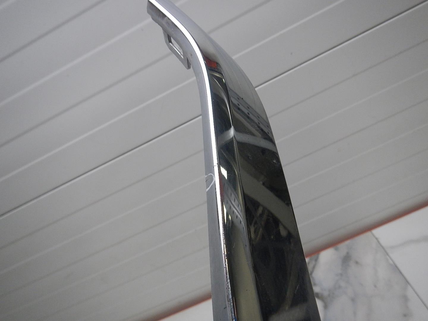 Молдинг заднего бампера