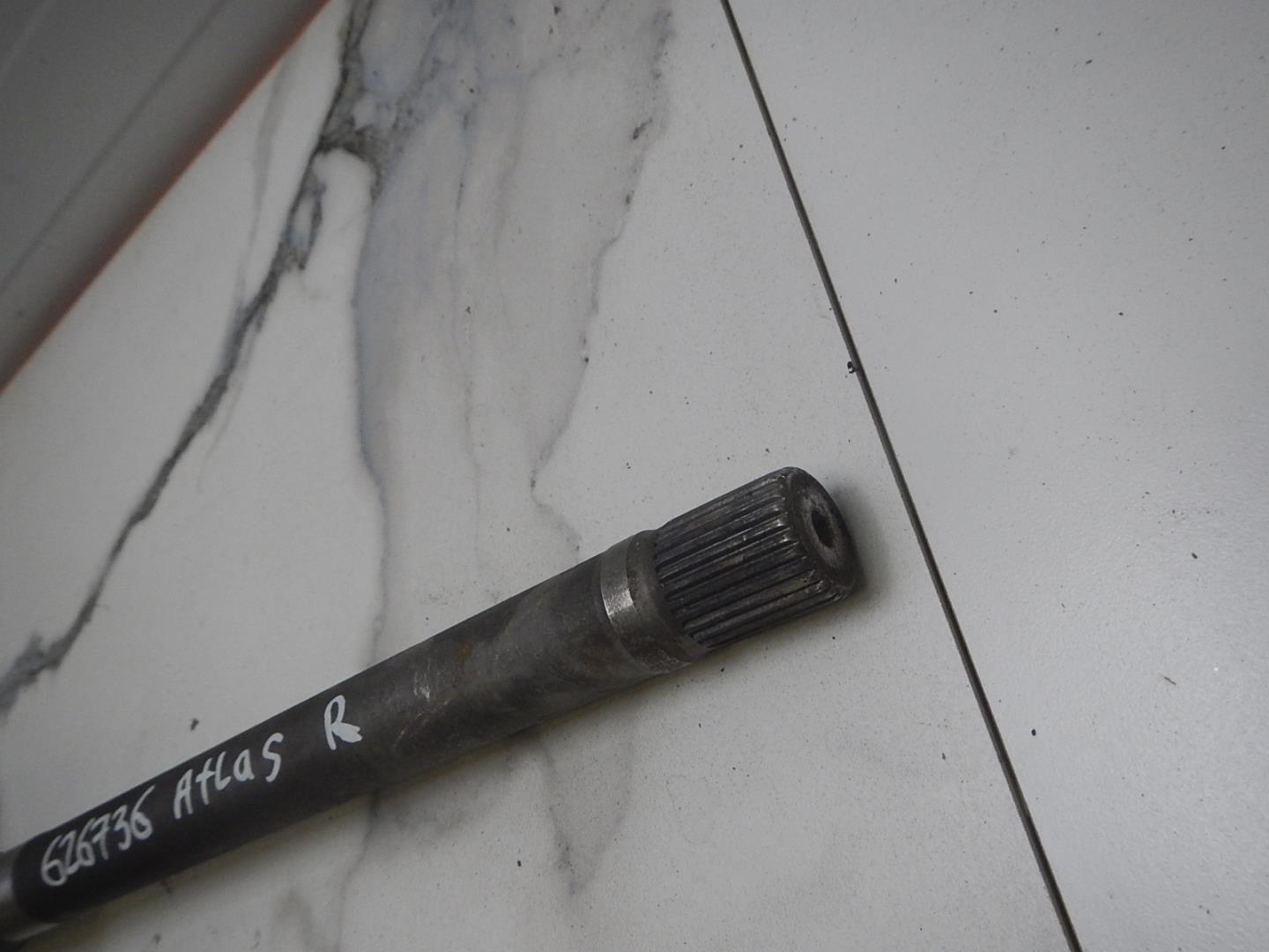 Полуось передняя правая