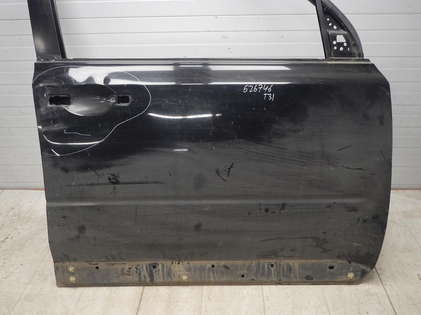 Дверь передняя правая