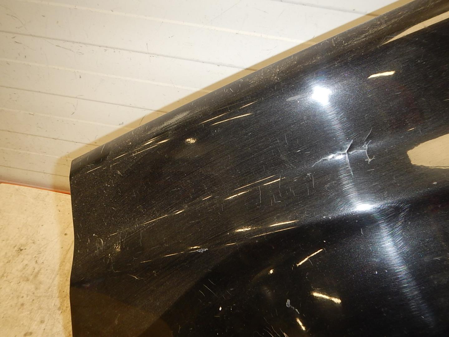 Крыло переднее левое