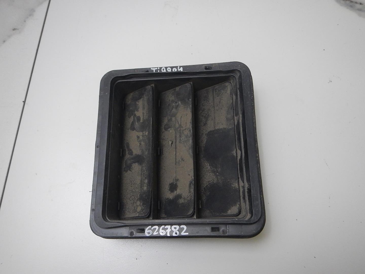 Решетка вентиляционная