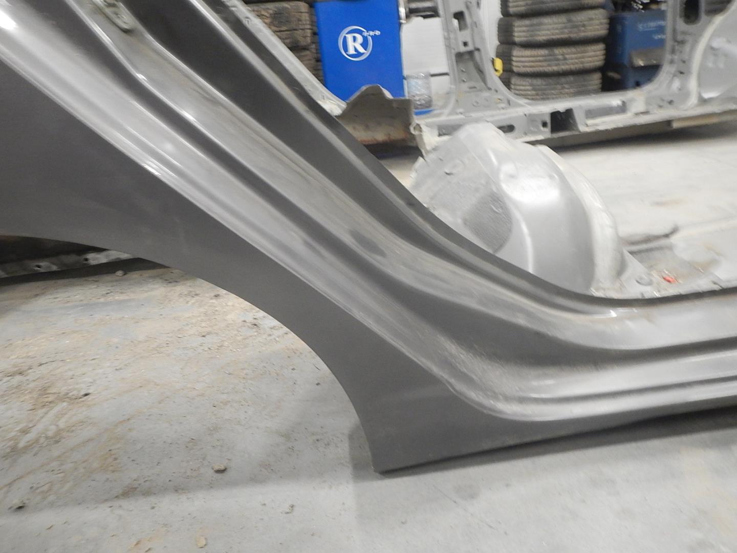 Крыло заднее правое