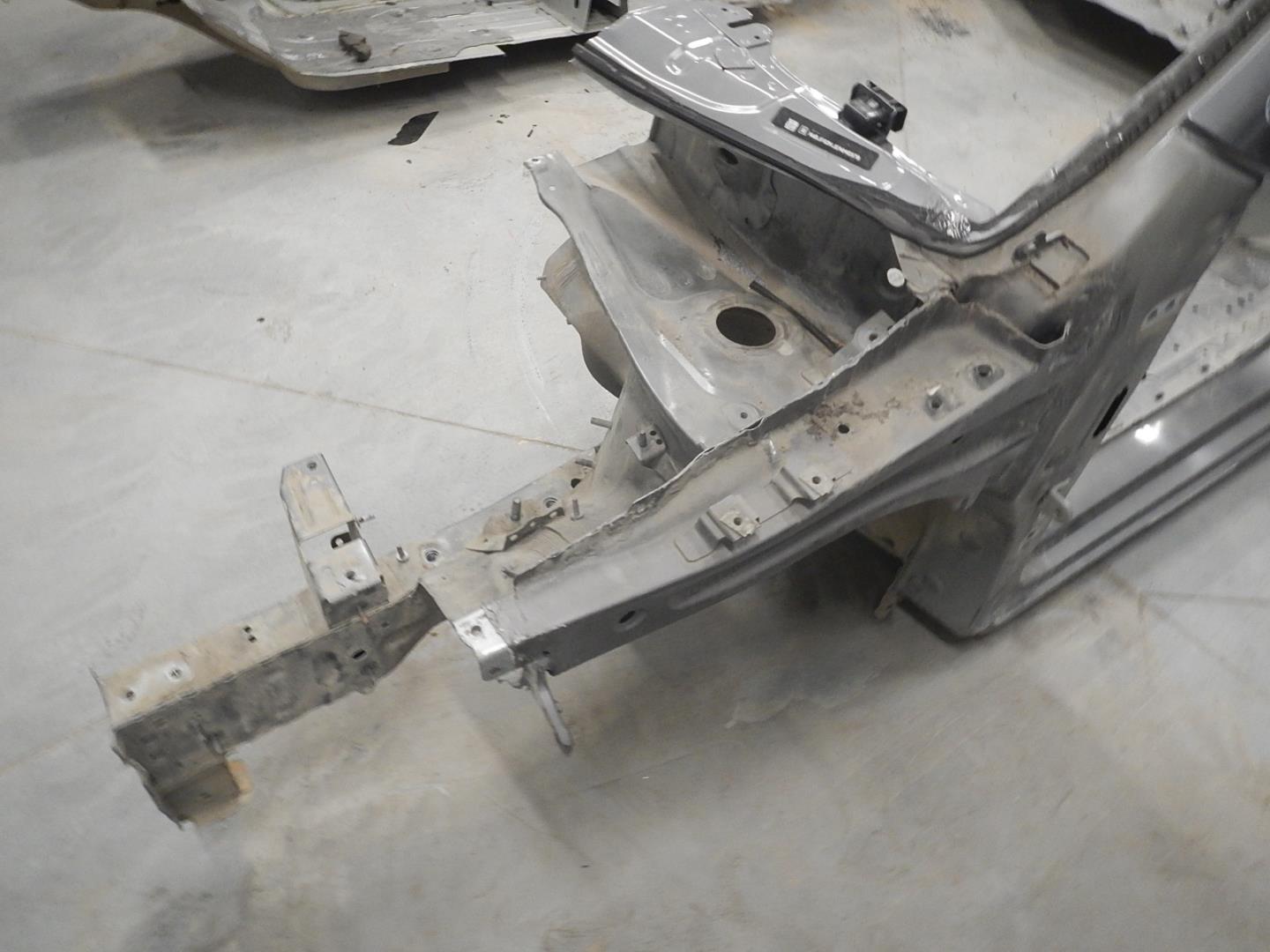 Лонжерон передний левый