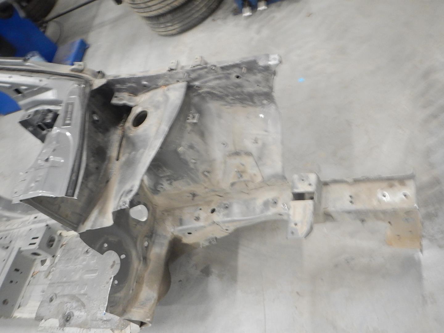 Лонжерон передний левый