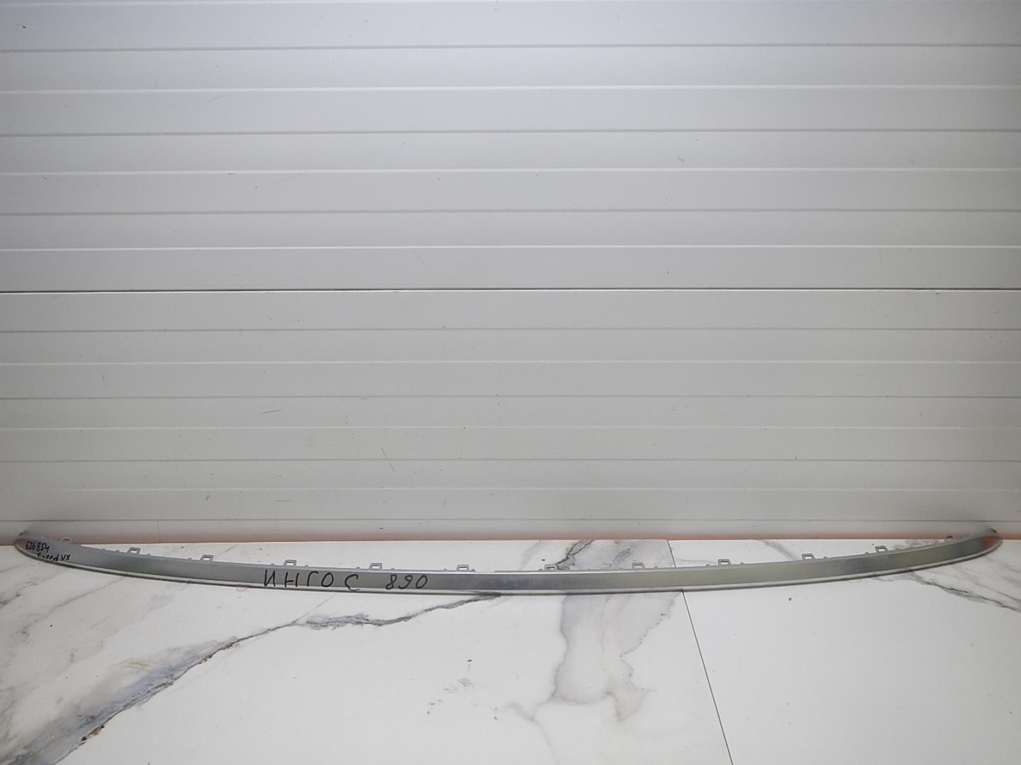 Молдинг заднего бампера