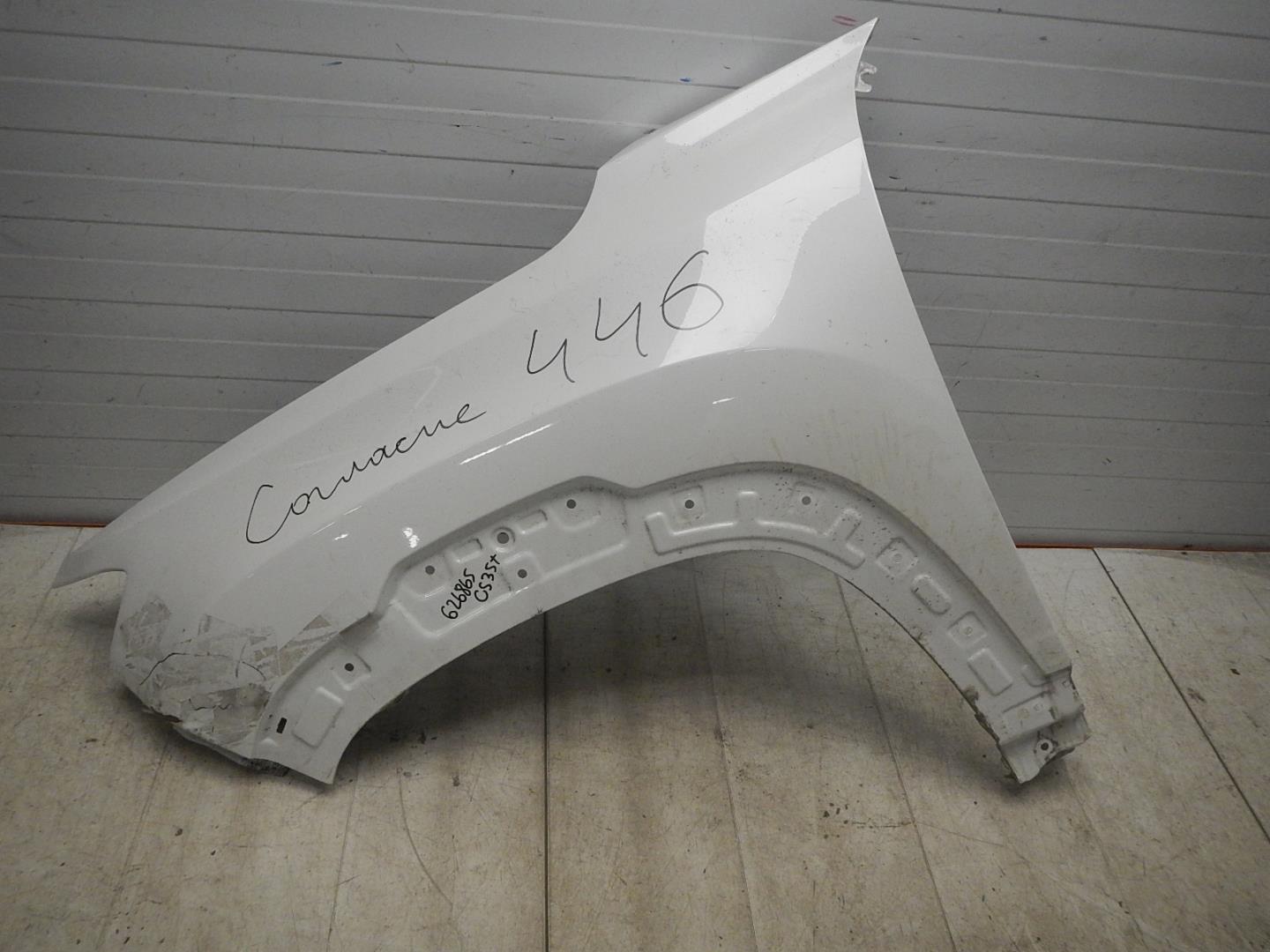 Крыло переднее левое