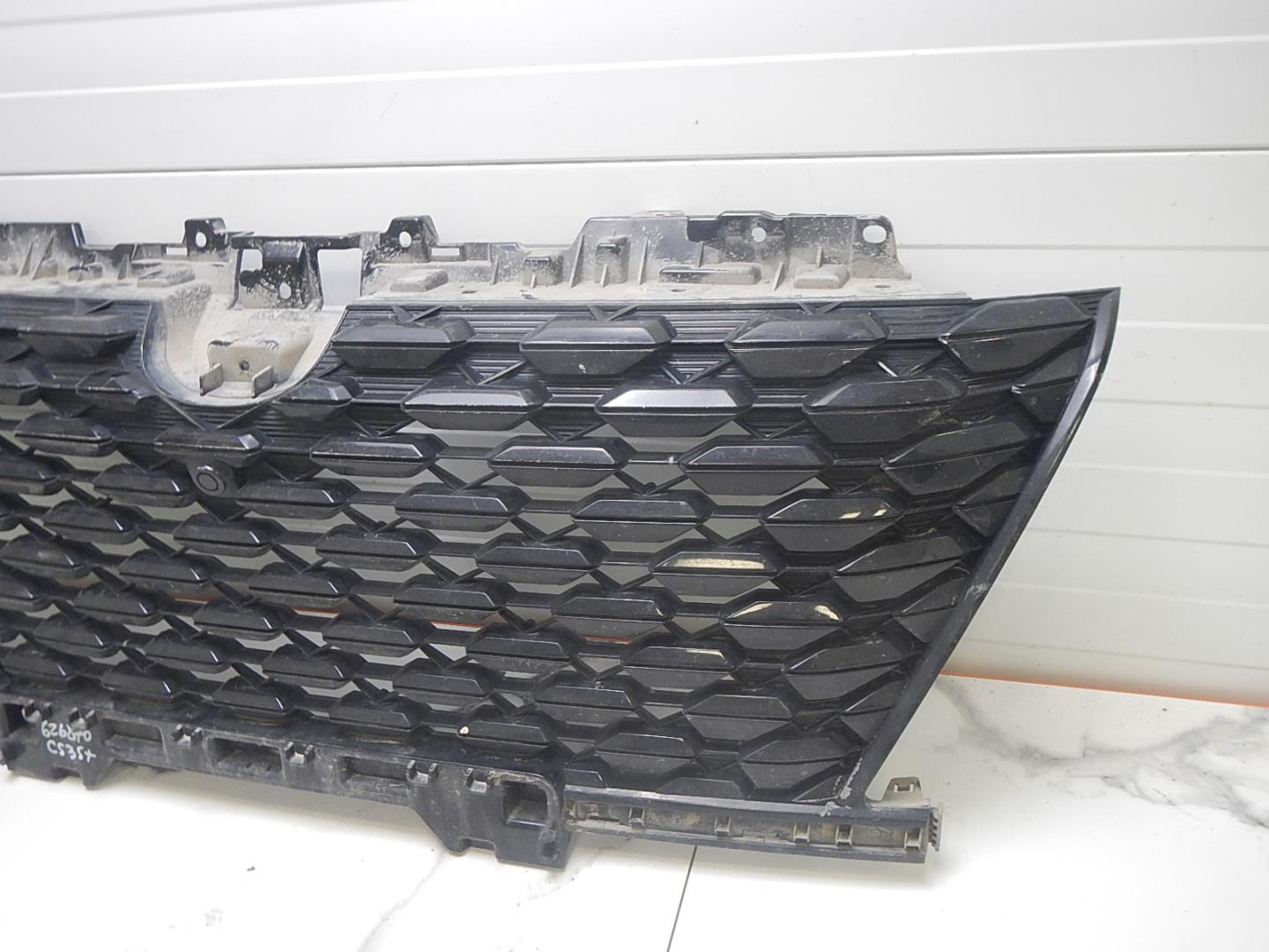 Решетка радиатора