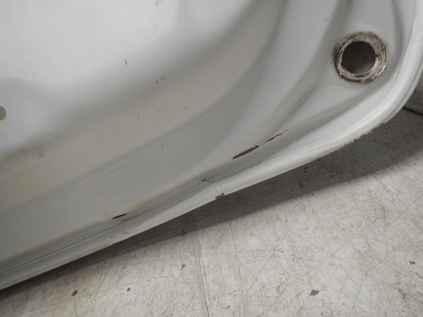 Дверь багажника