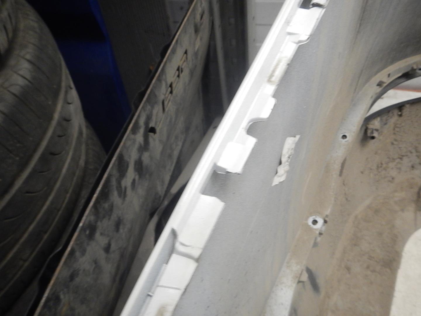 Бампер задний