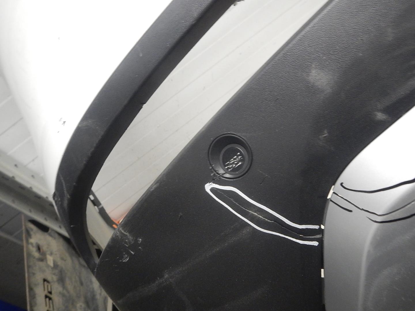 Бампер задний