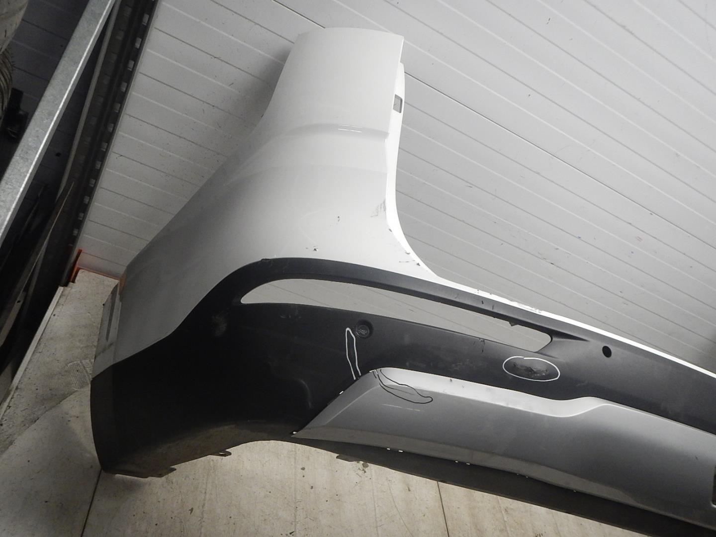 Бампер задний