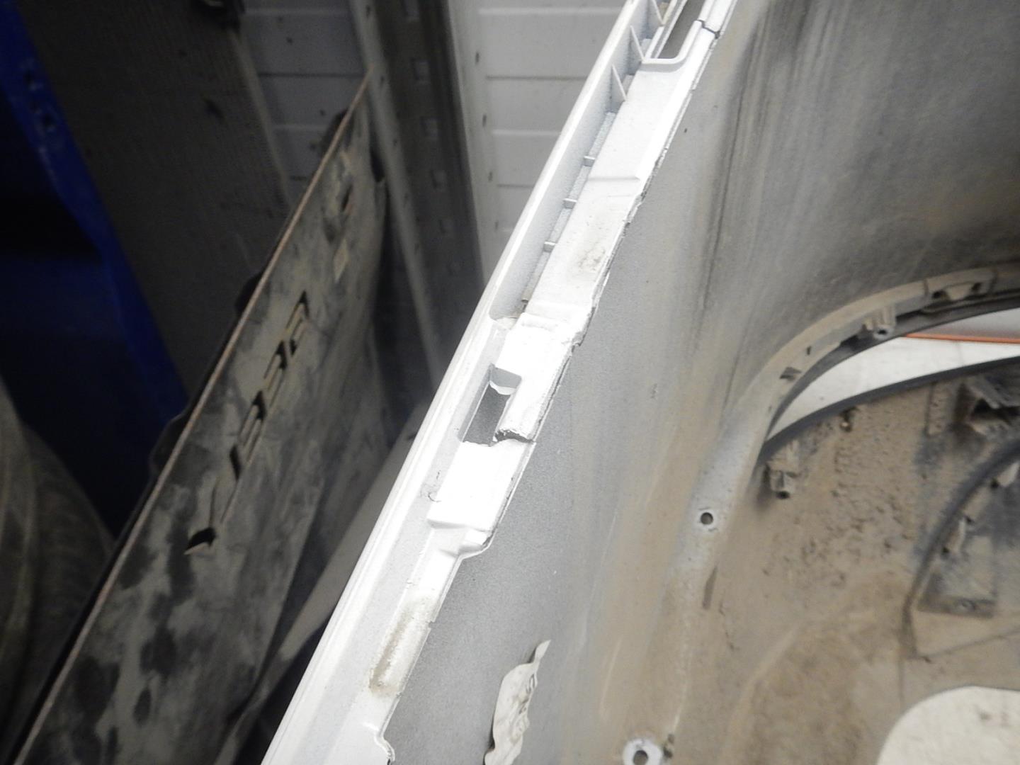 Бампер задний