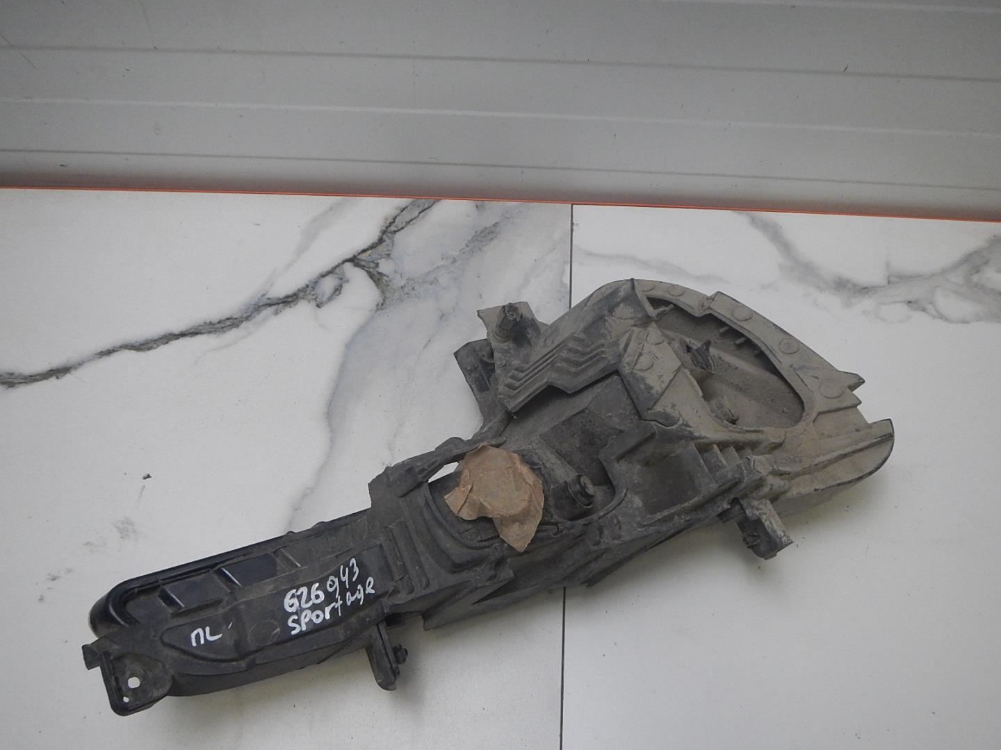 Фара противотуманная левая