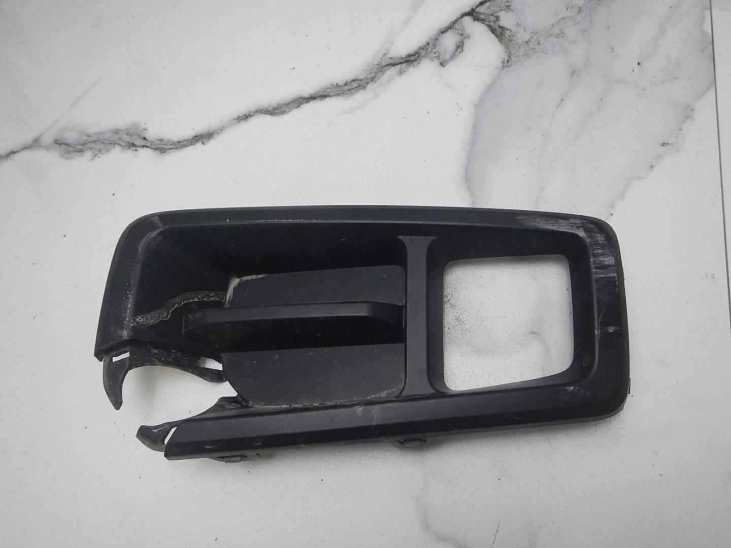 Накладка заднего бампера правая