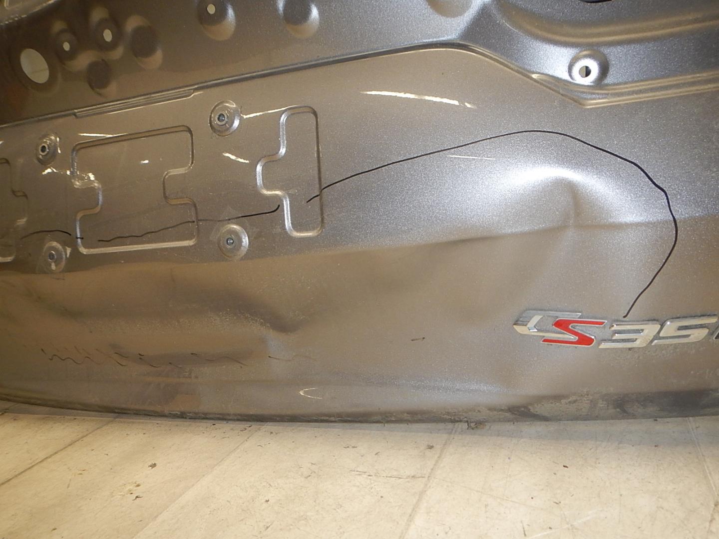 Дверь багажника