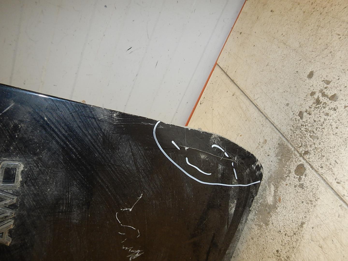 Дверь багажника