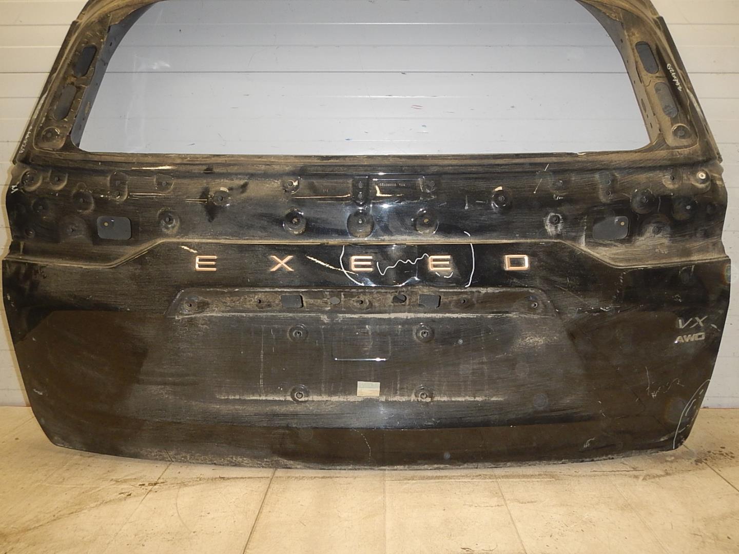 Дверь багажника