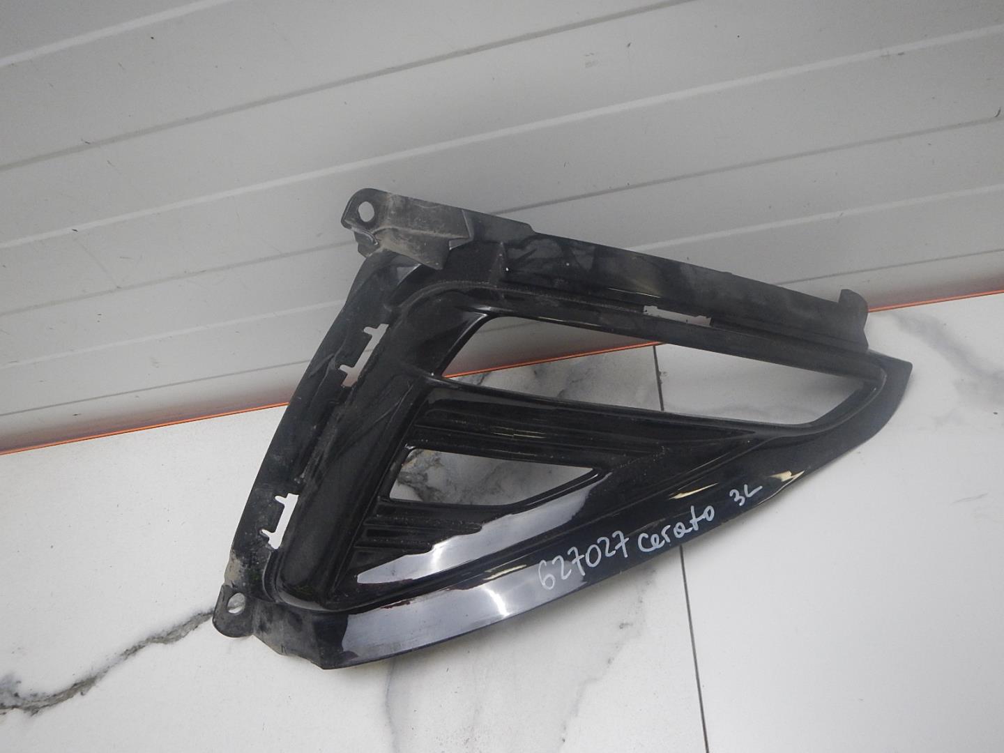 Накладка заднего бампера левая