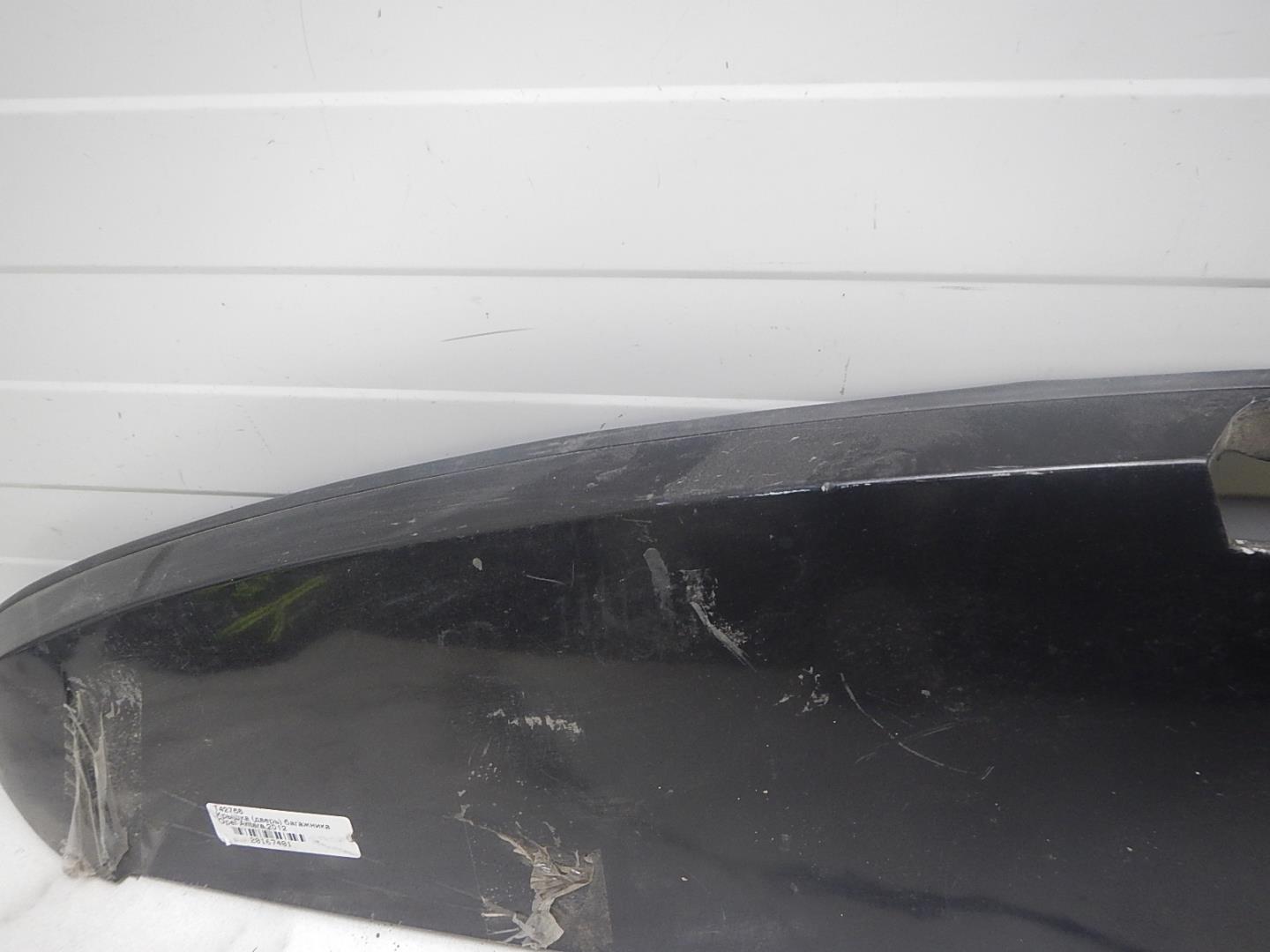 Спойлер (дефлектор) крышки багажника