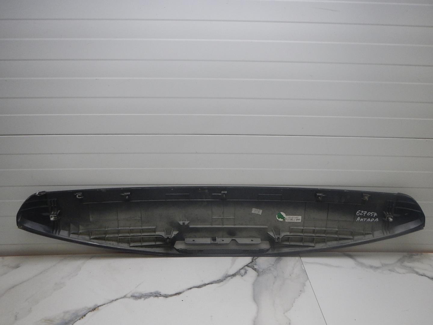 Спойлер (дефлектор) крышки багажника