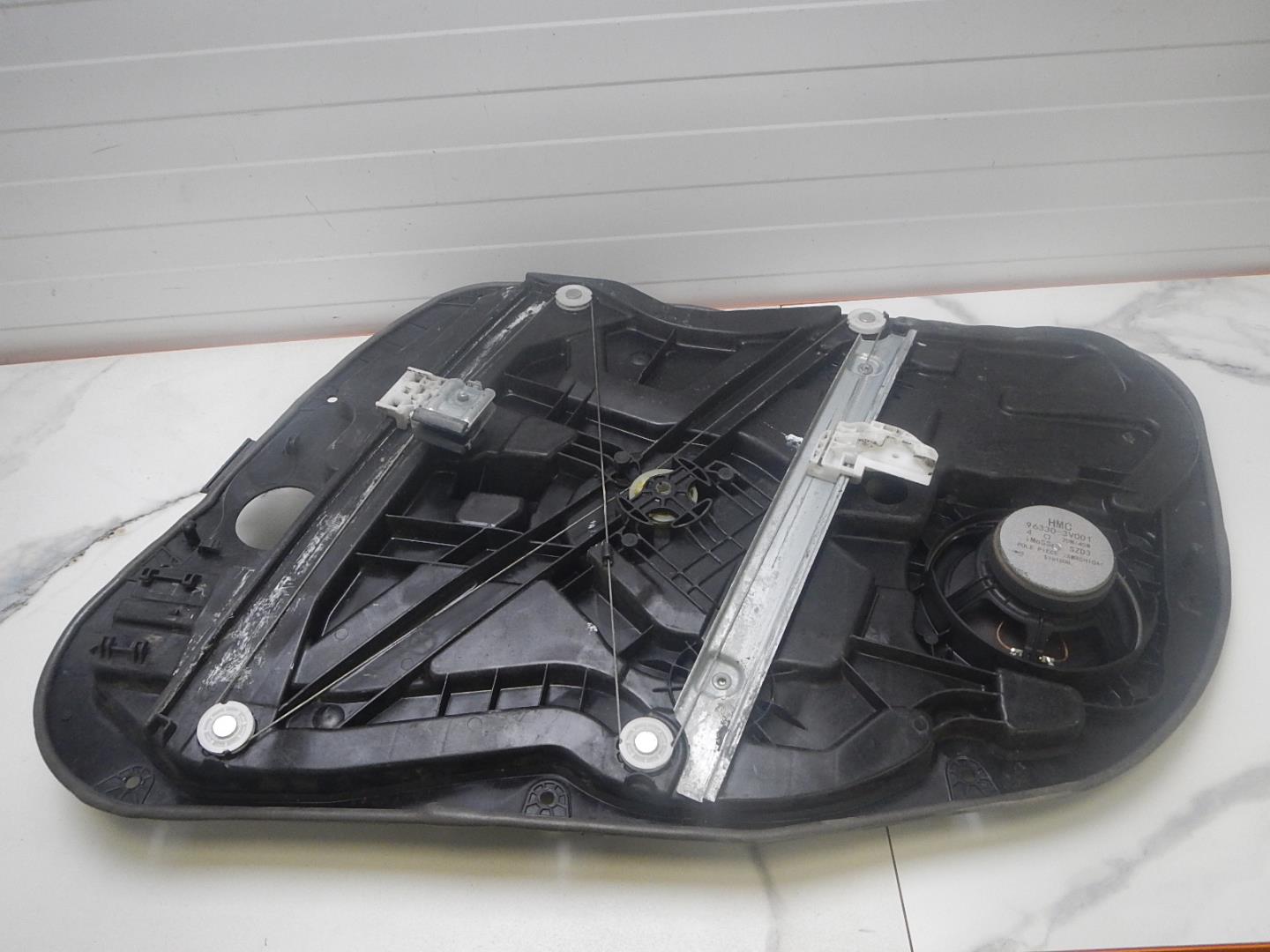 Стеклоподъемник электр. передний левый