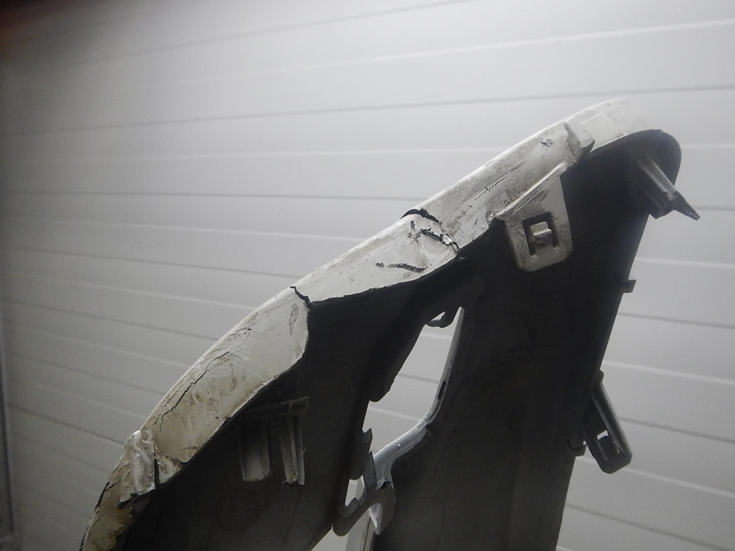 Накладка переднего бампера правая