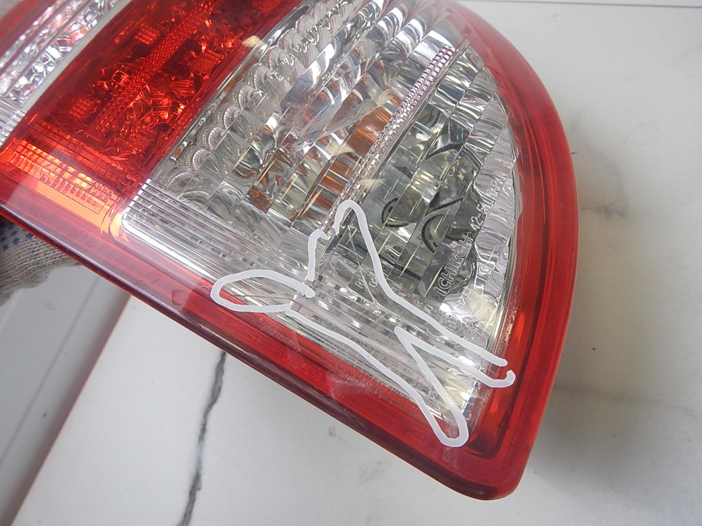 Фонарь задний правый