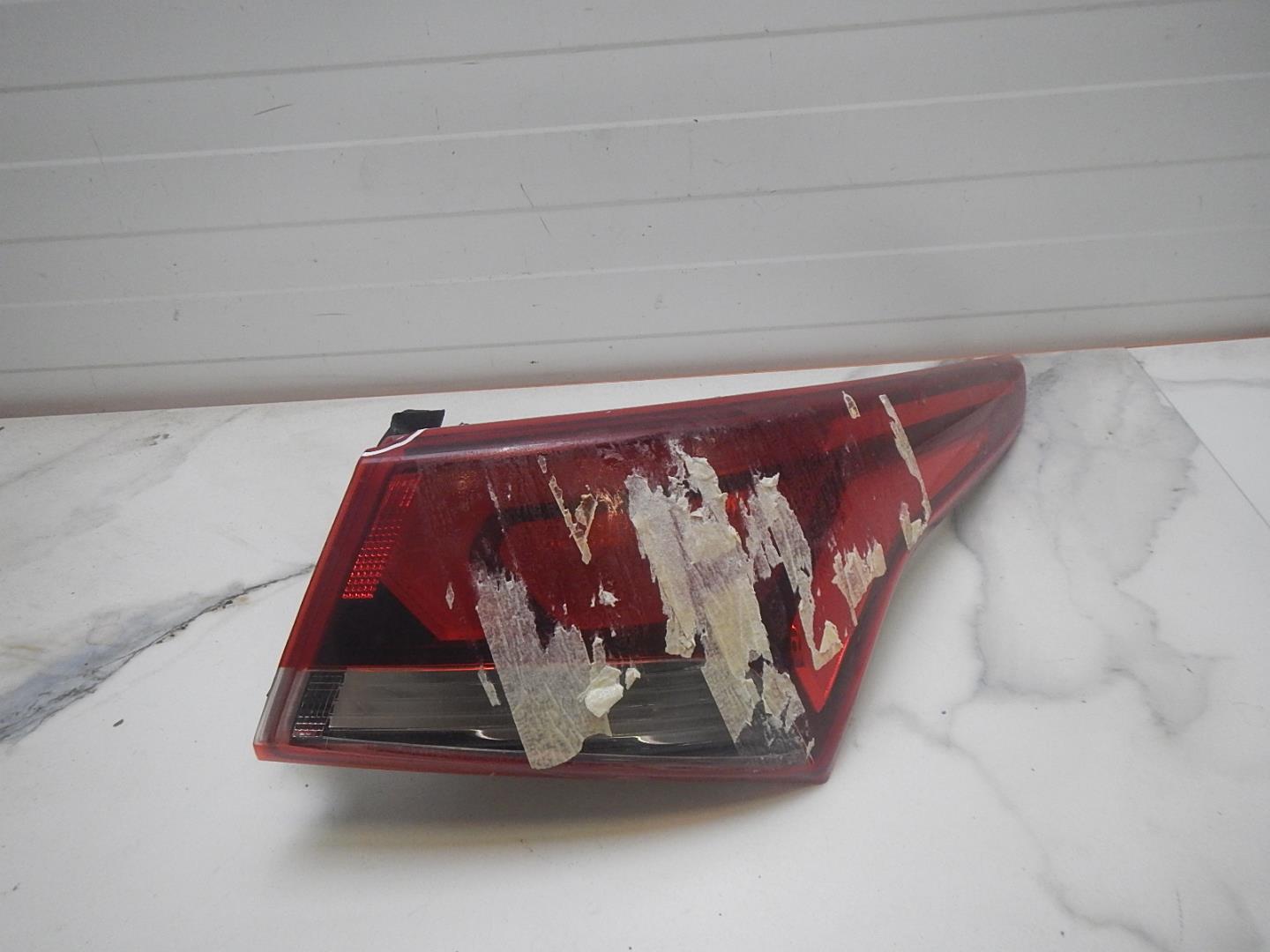 Фонарь задний правый