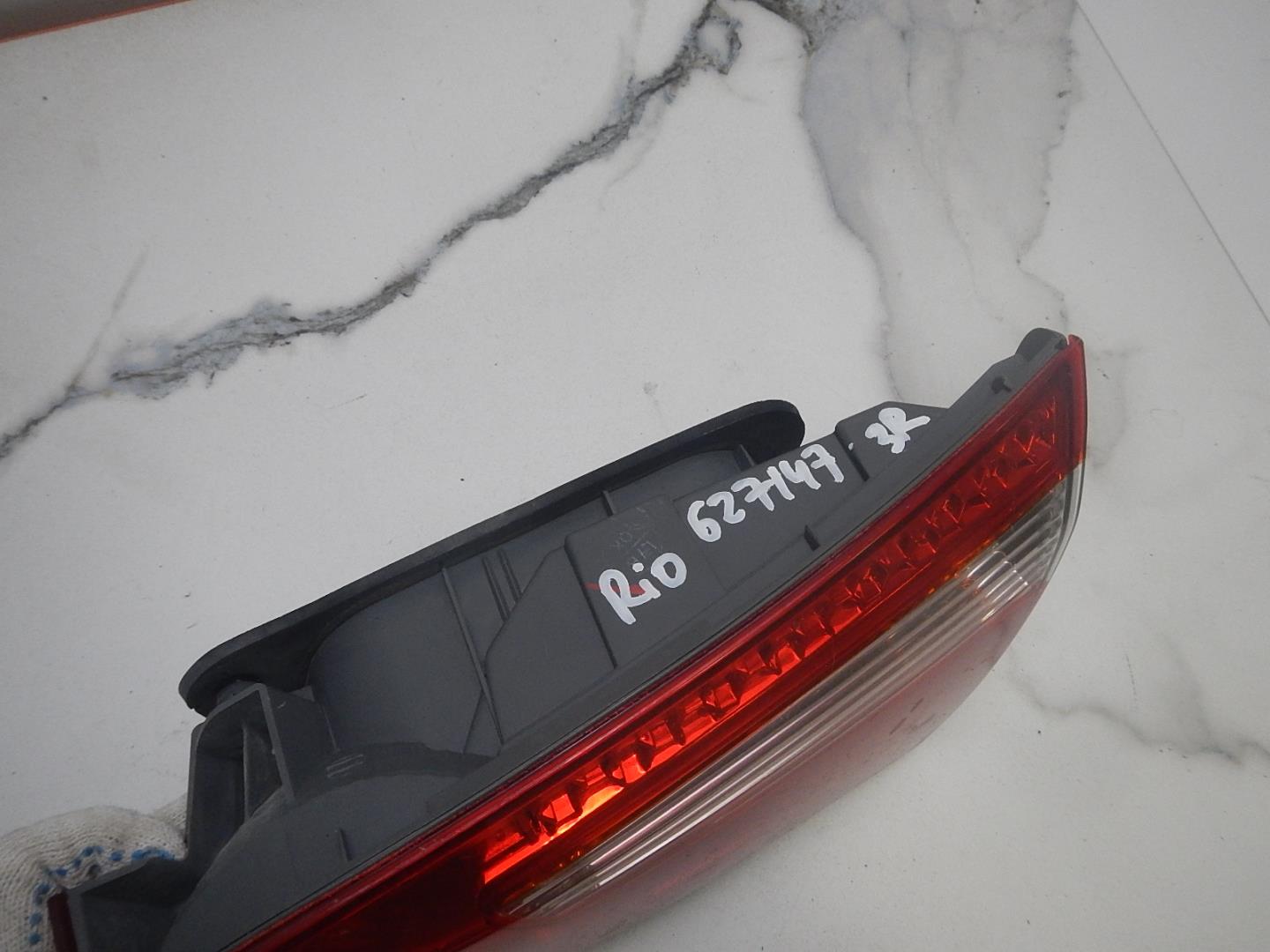 Фонарь задний внутренний правый