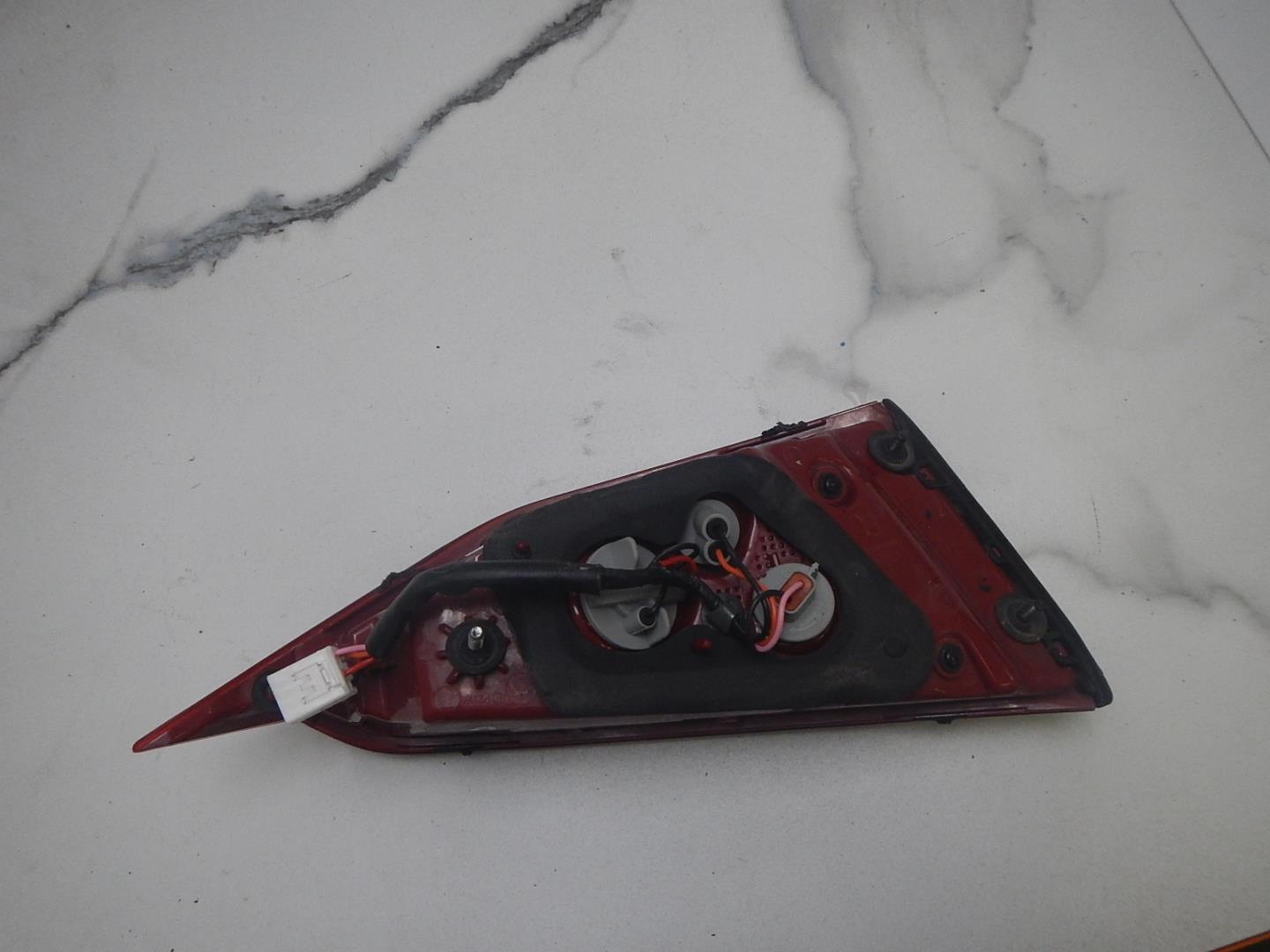 Фонарь задний внутренний правый