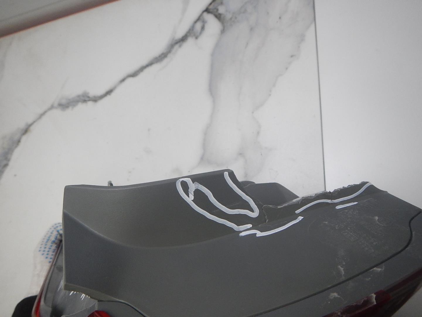 Фонарь задний левый