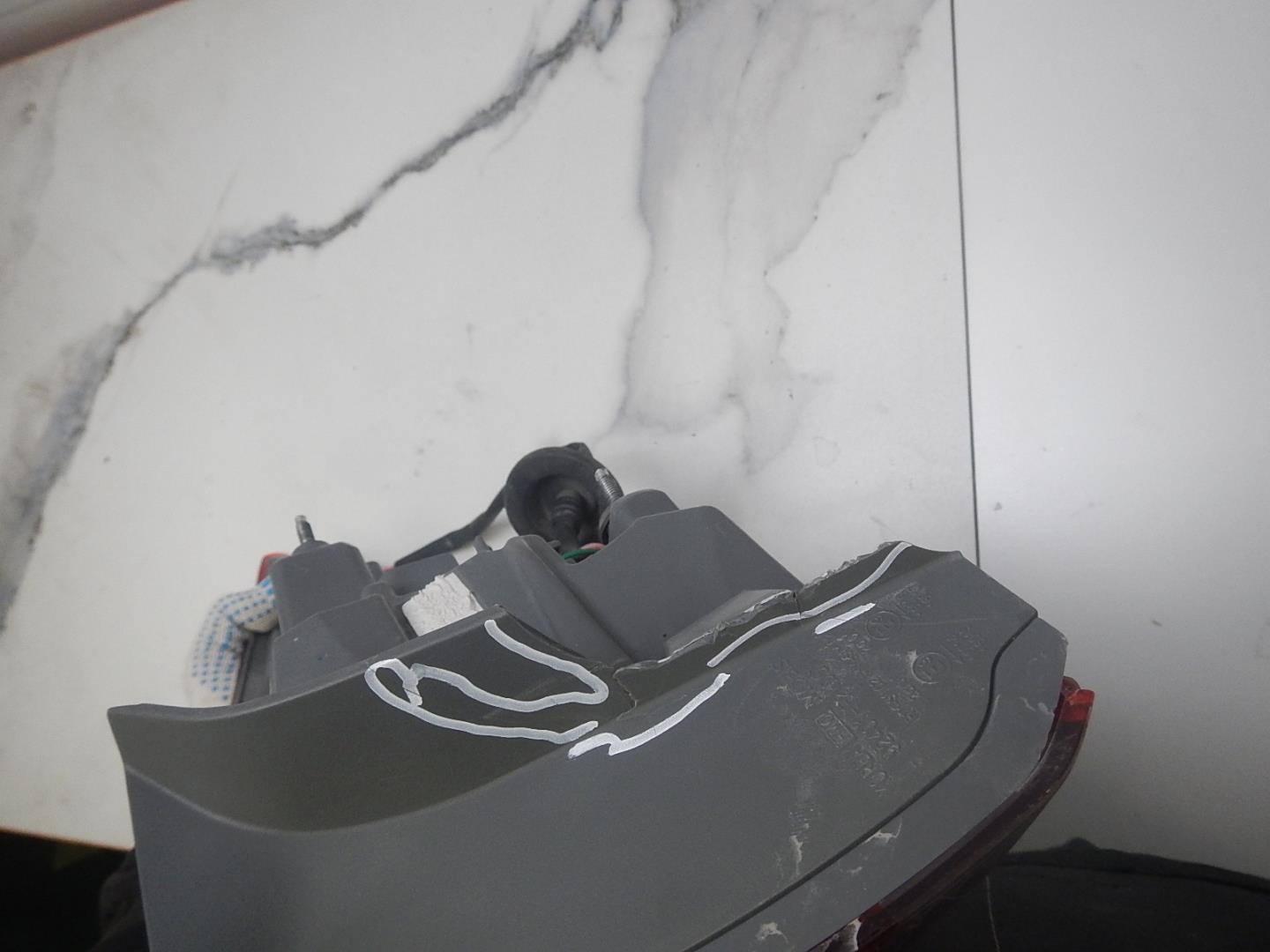 Фонарь задний левый