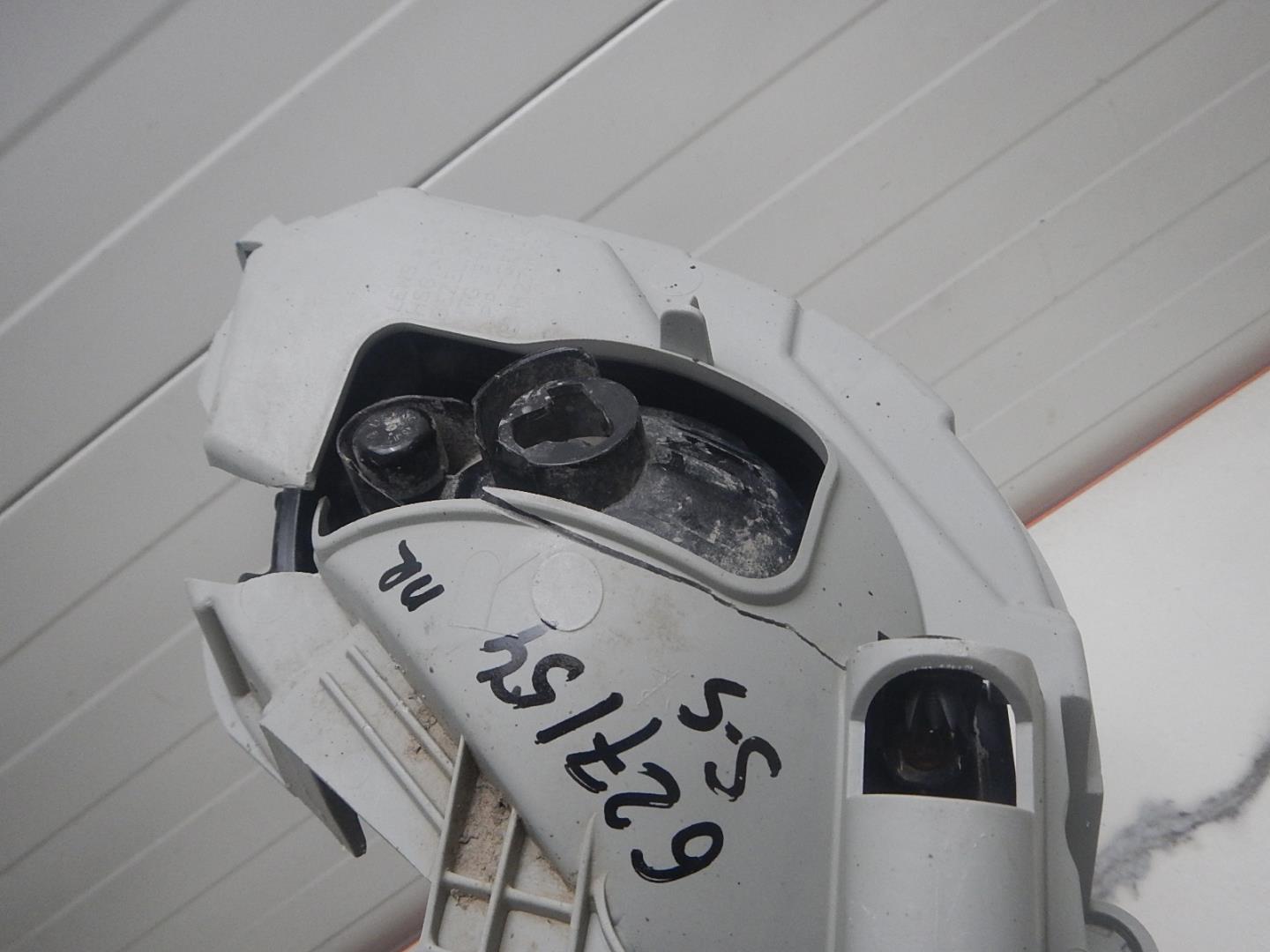 Фара противотуманная правая