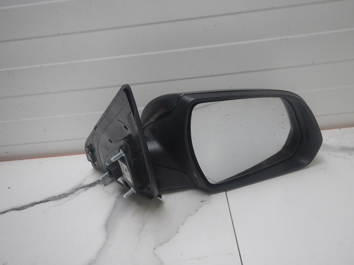 Зеркало правое электрическое