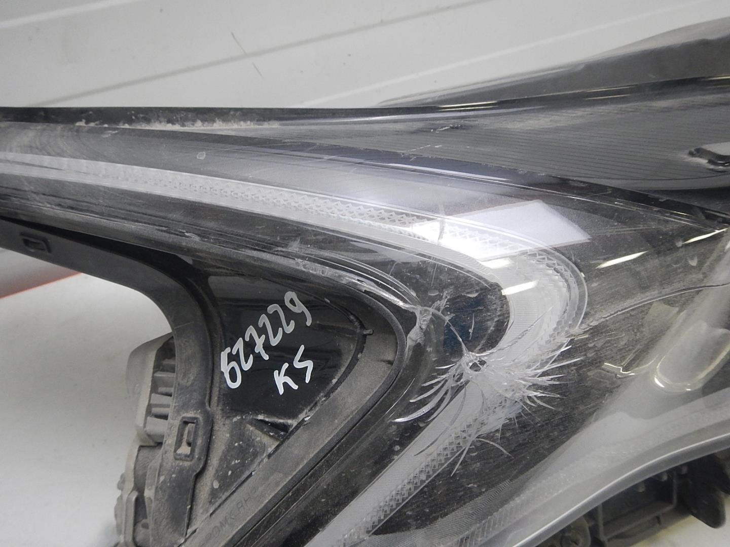 Фара правая