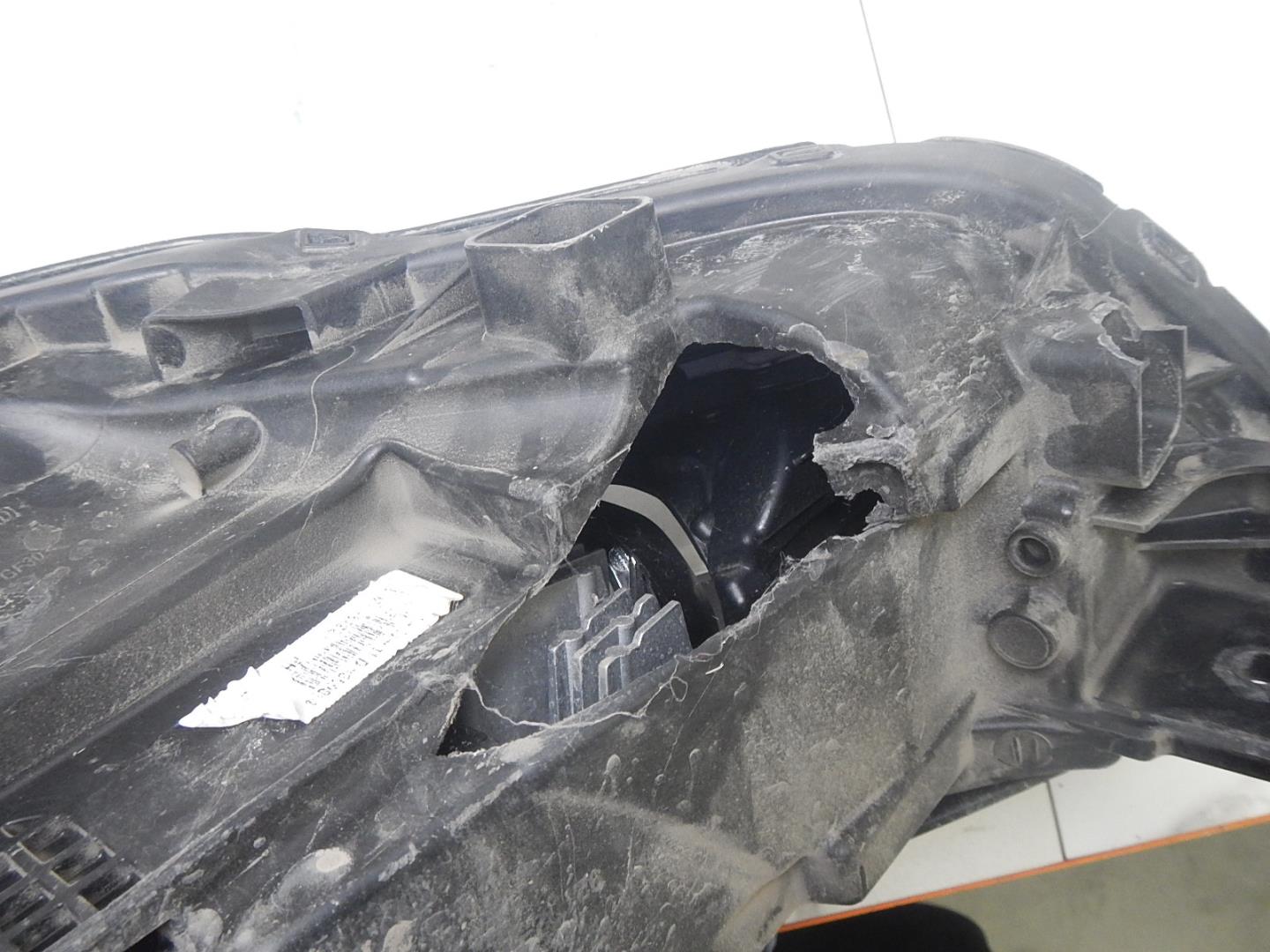 Фара правая