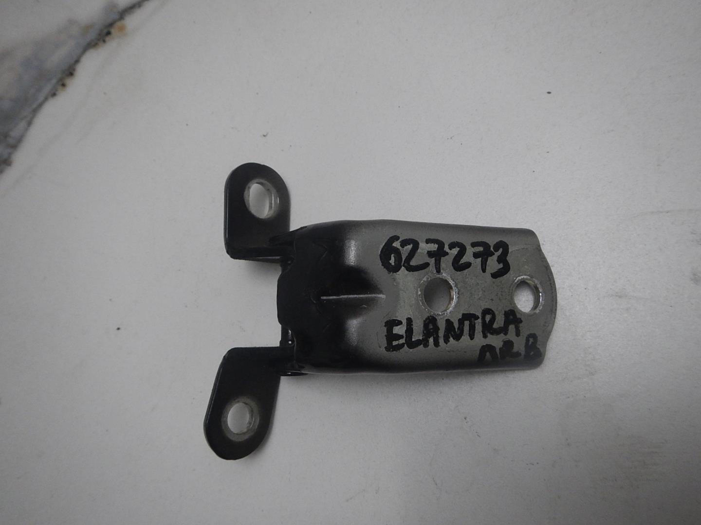 Петля двери передней правой верхняя