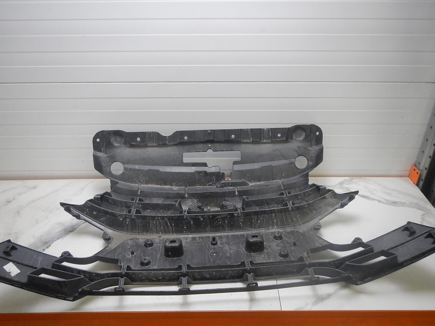 Решетка радиатора