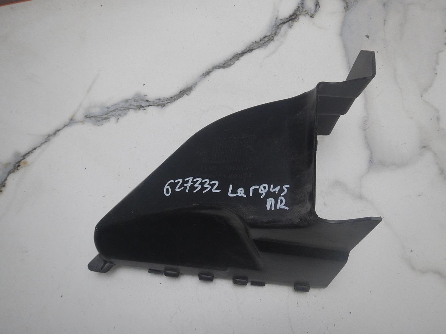 Воздуховод радиатора правый