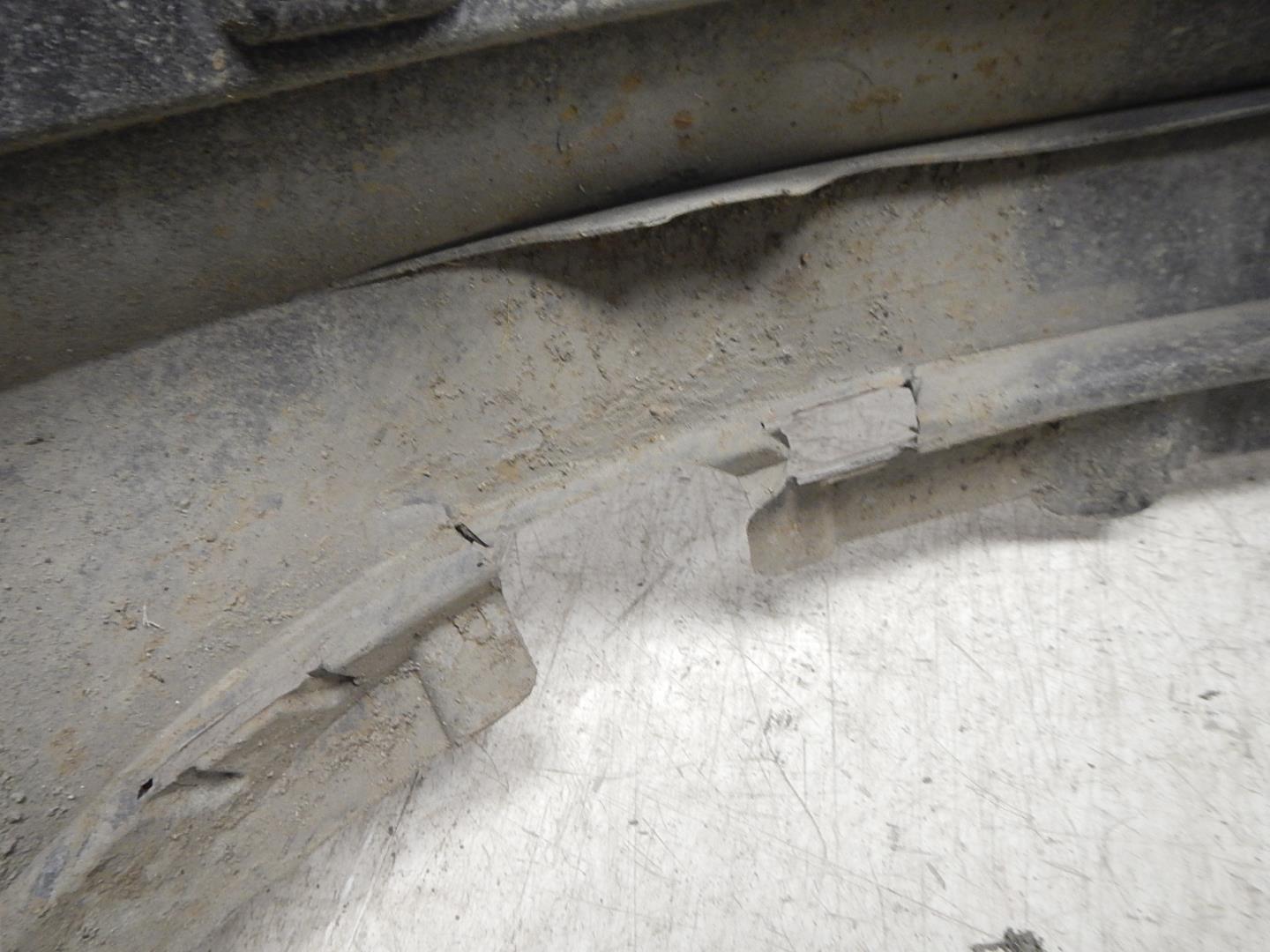 Бампер задний