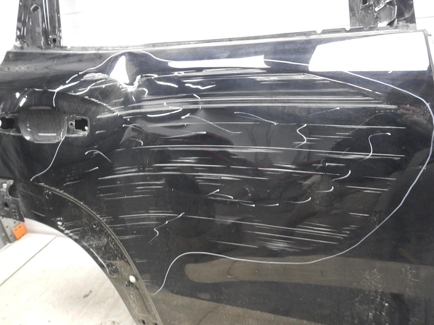 Дверь задняя правая