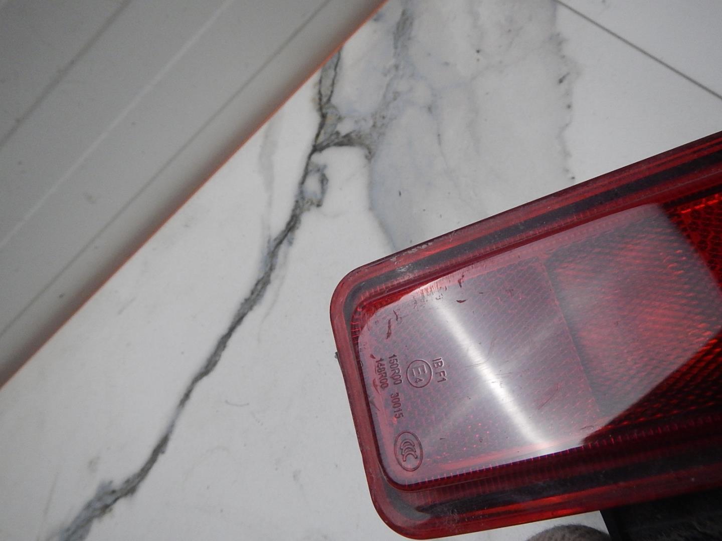 Фонарь задний внутренний левый