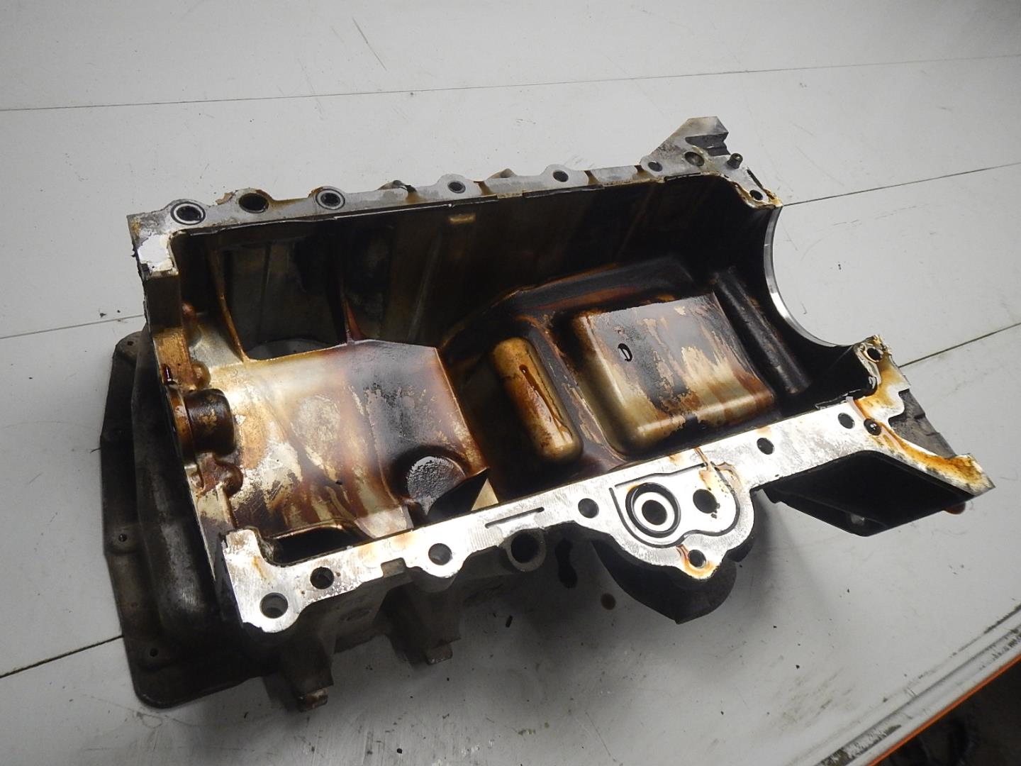 Поддон масляный двигателя (картер)