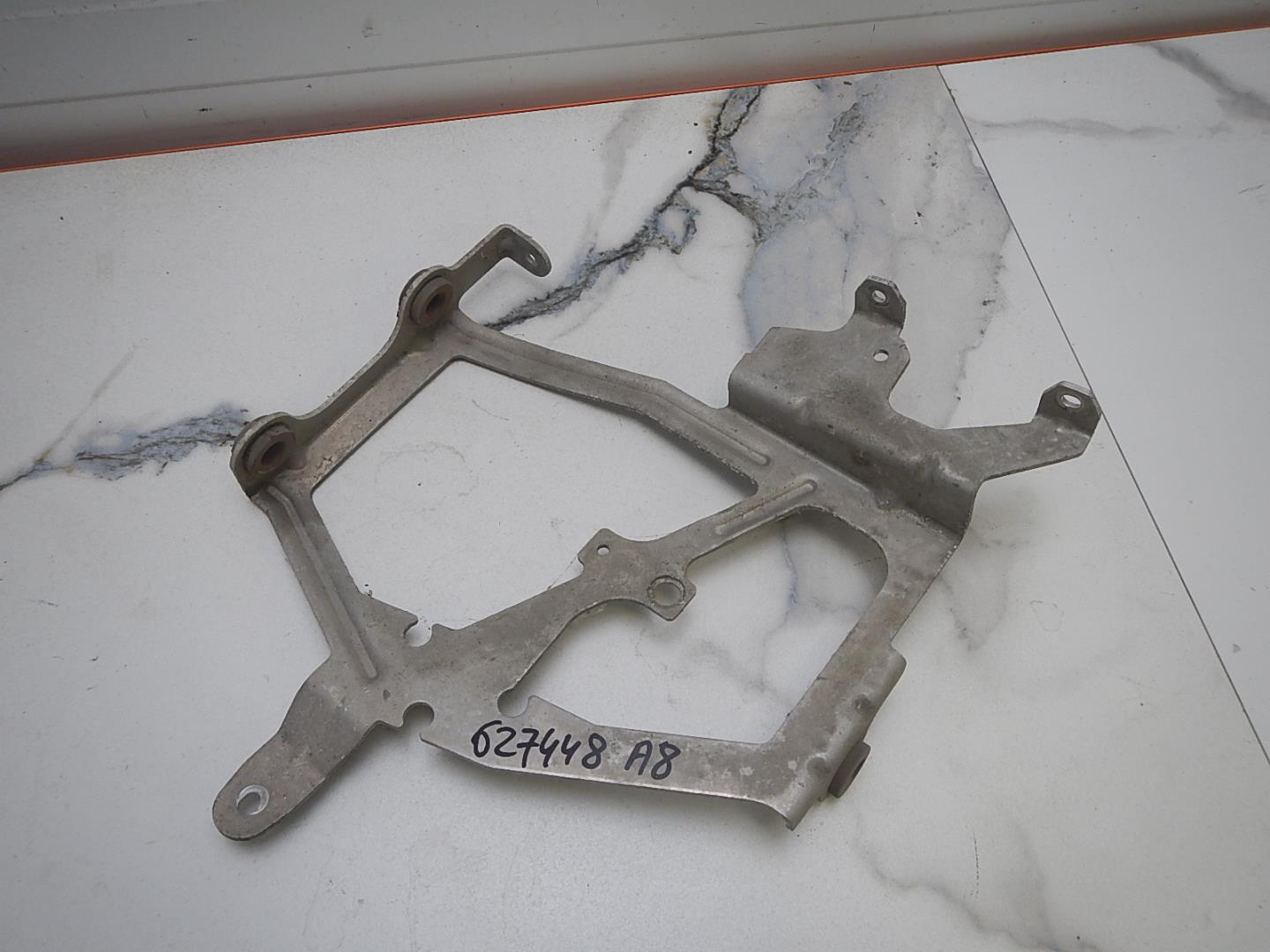 Кронштейн радиатора