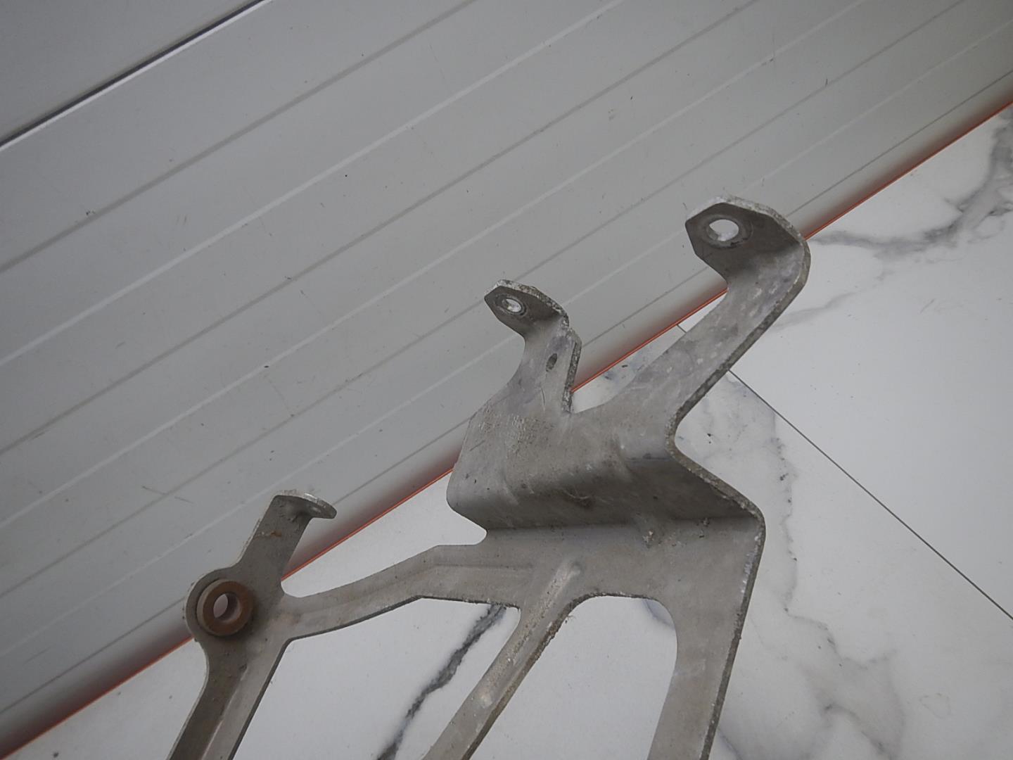 Кронштейн радиатора