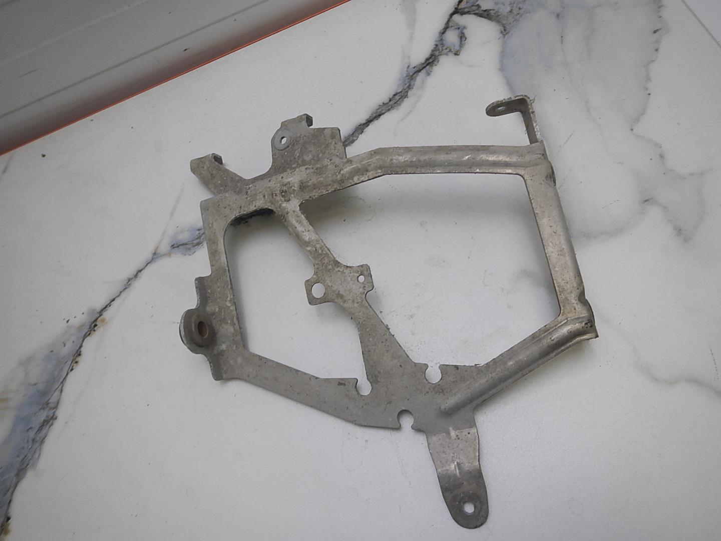 Кронштейн радиатора