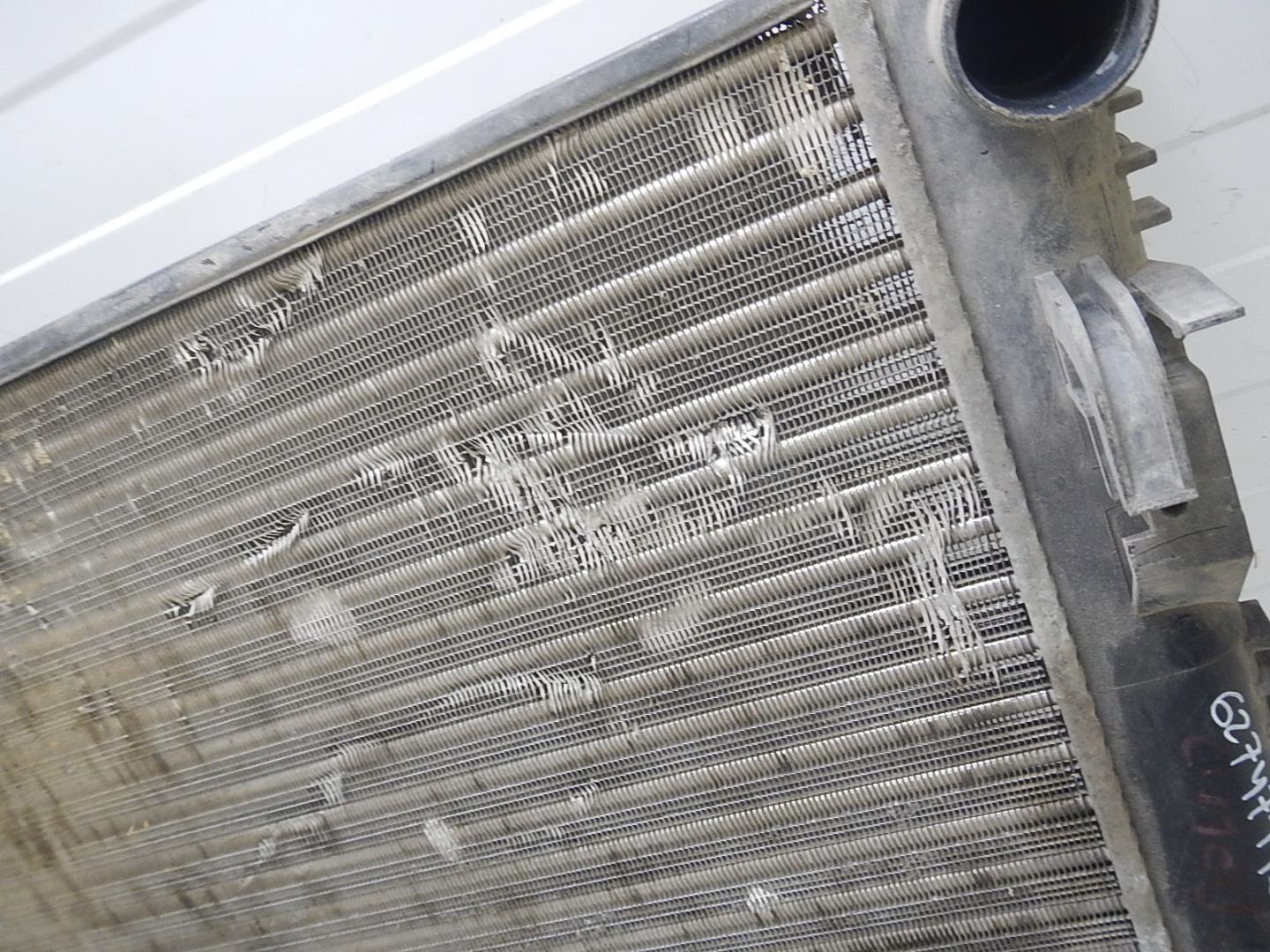 Радиатор охлаждения двигателя основной