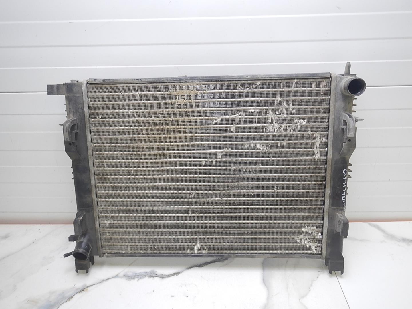 Радиатор охлаждения двигателя основной