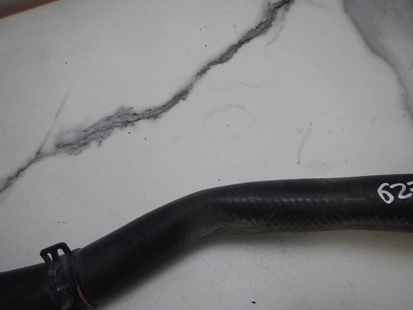 Патрубок радиатора